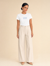 T-shirt slim fit con ricamo frontale Celeste