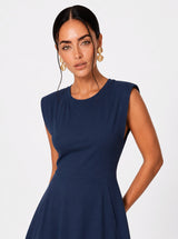 Abito in tencel smanicato con tasche laterali – Blu scuro